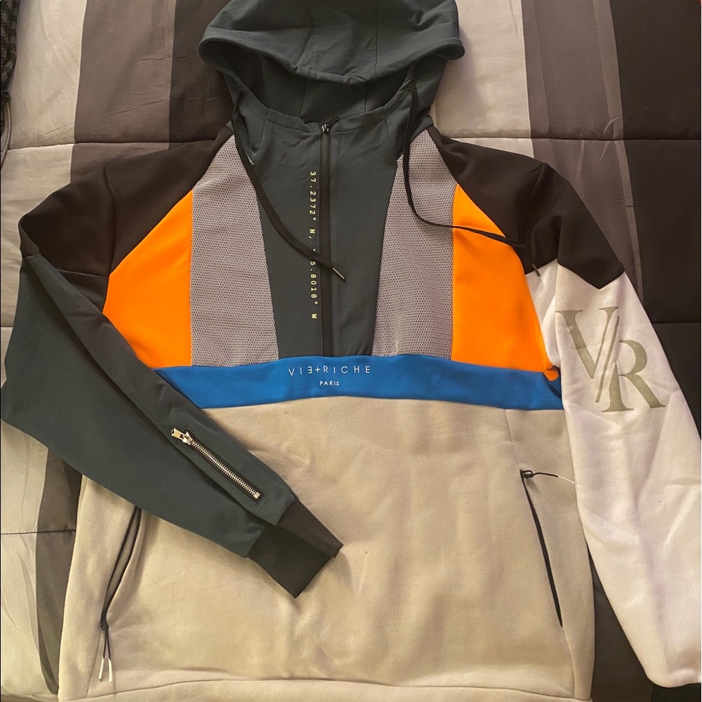 YEEZY WAVE RUNNER HOODIE VIE- RICHIE